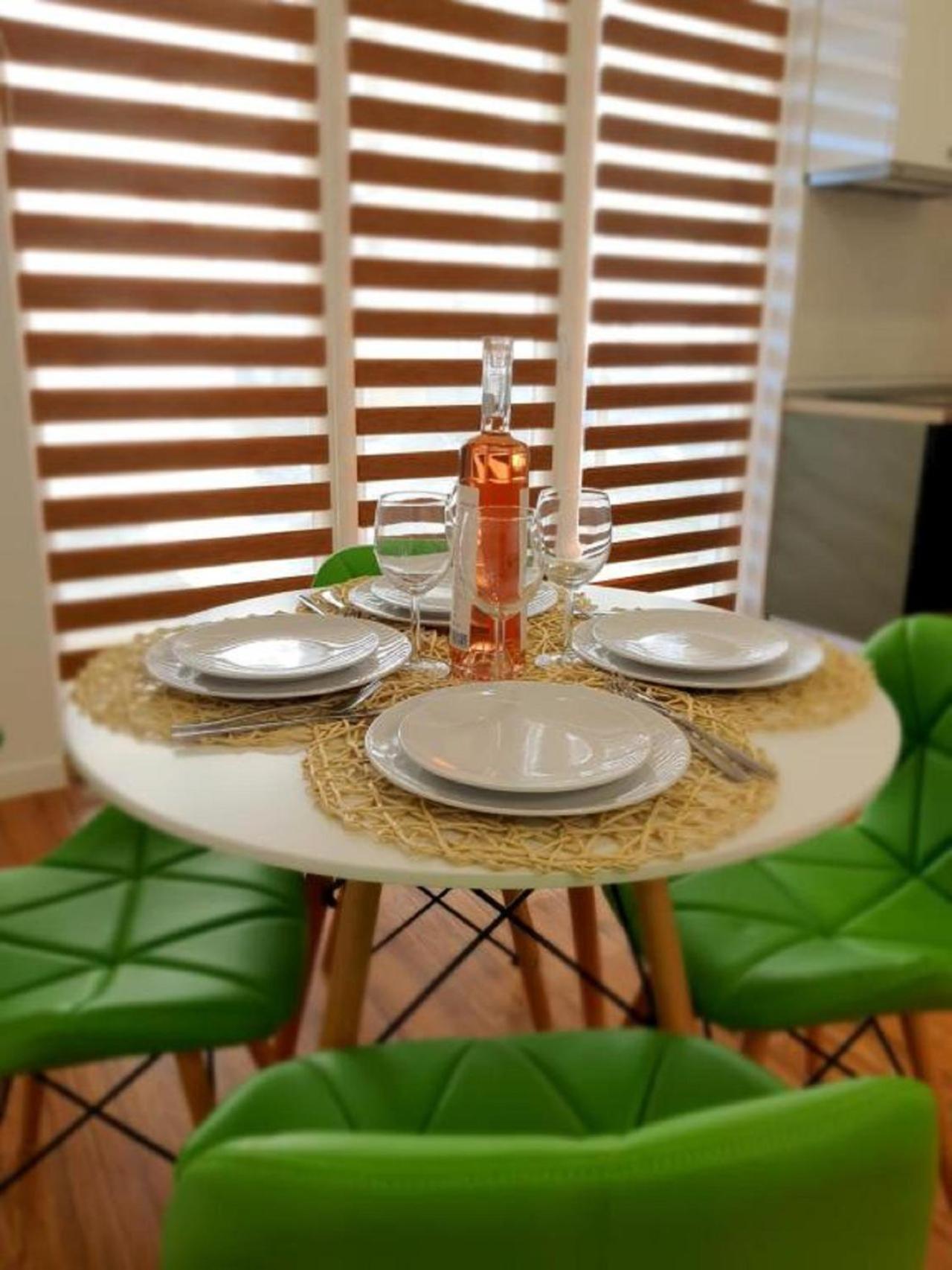 Nicholas Apartment Năvodari Екстериор снимка