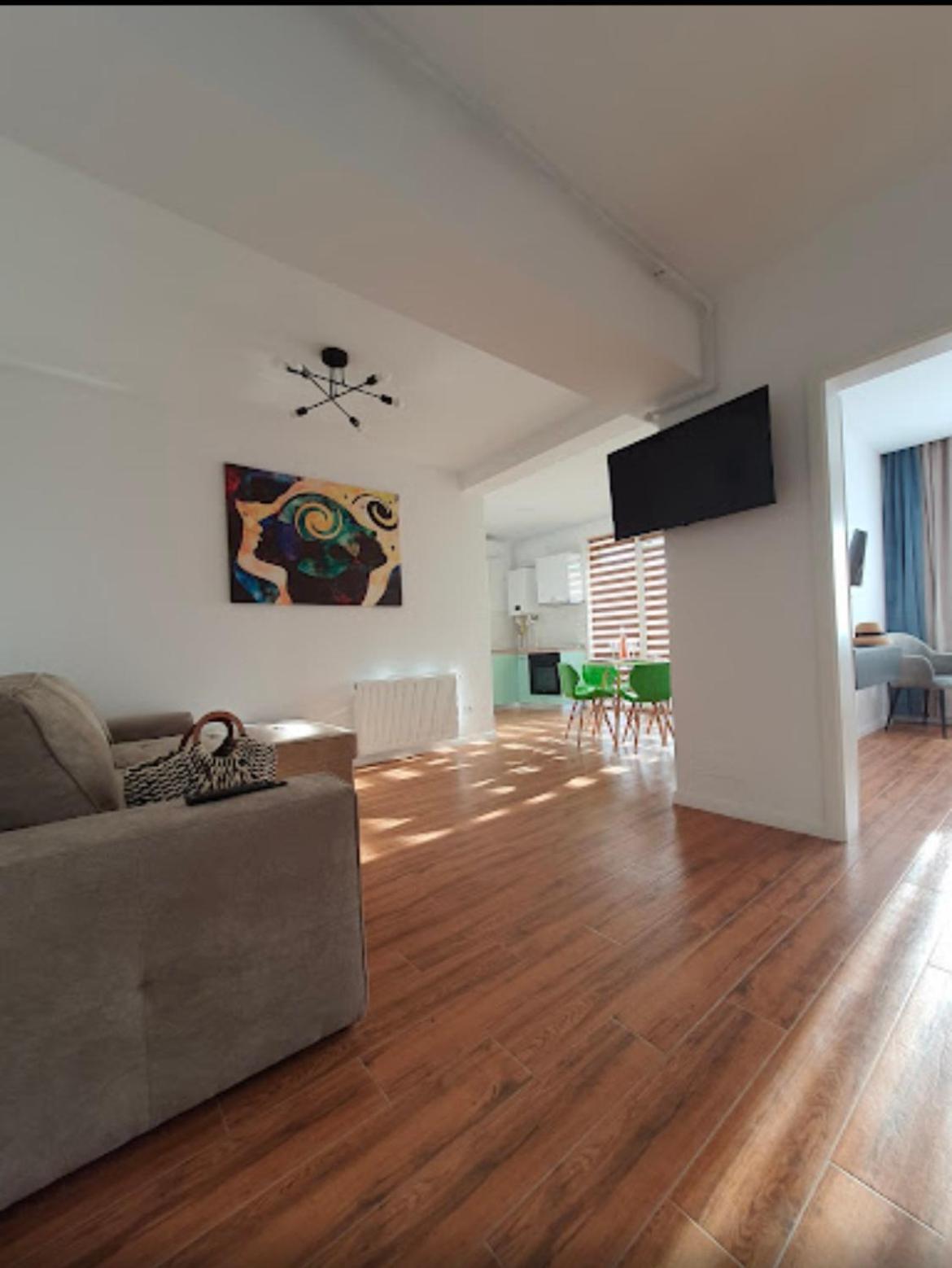 Nicholas Apartment Năvodari Екстериор снимка